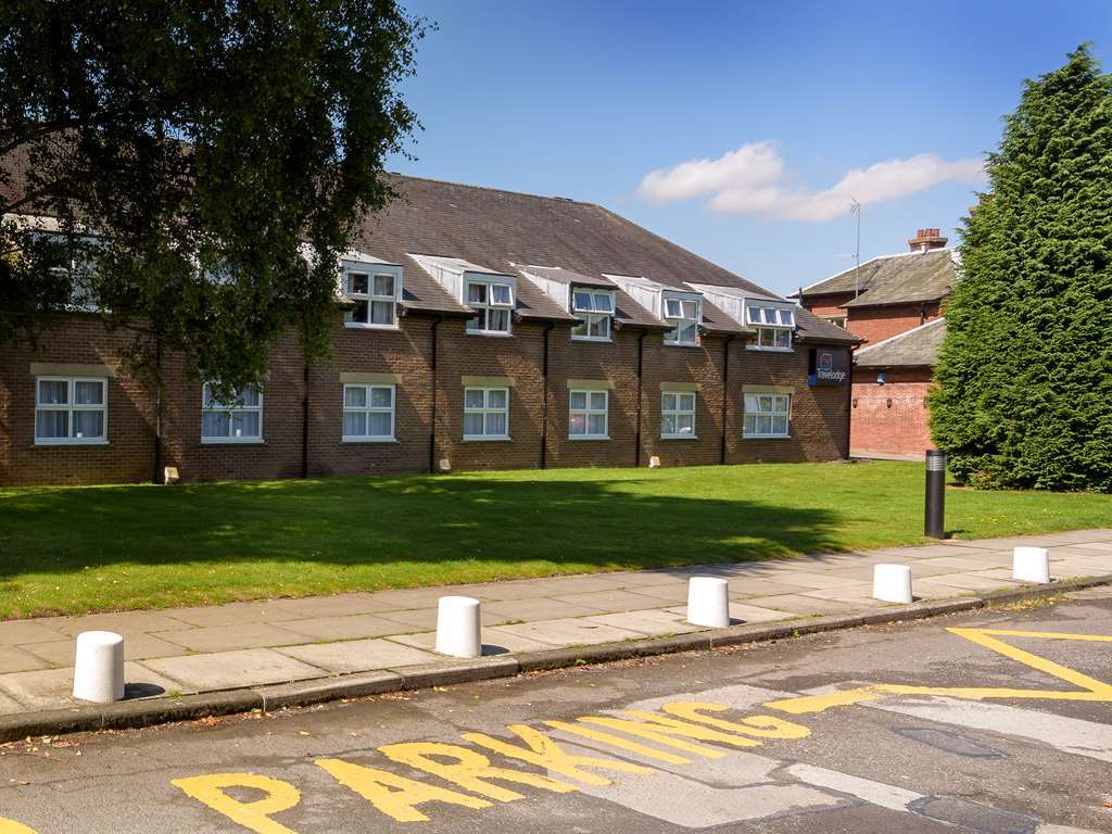 Travelodge York Hull Road Exterior photo