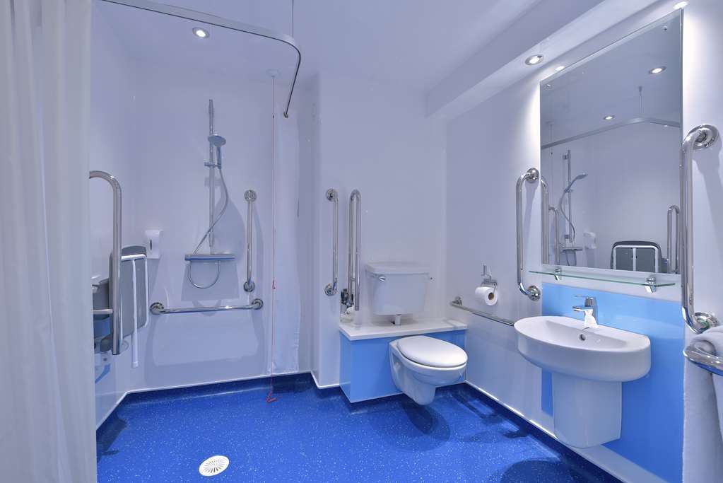 Travelodge York Hull Road Room photo